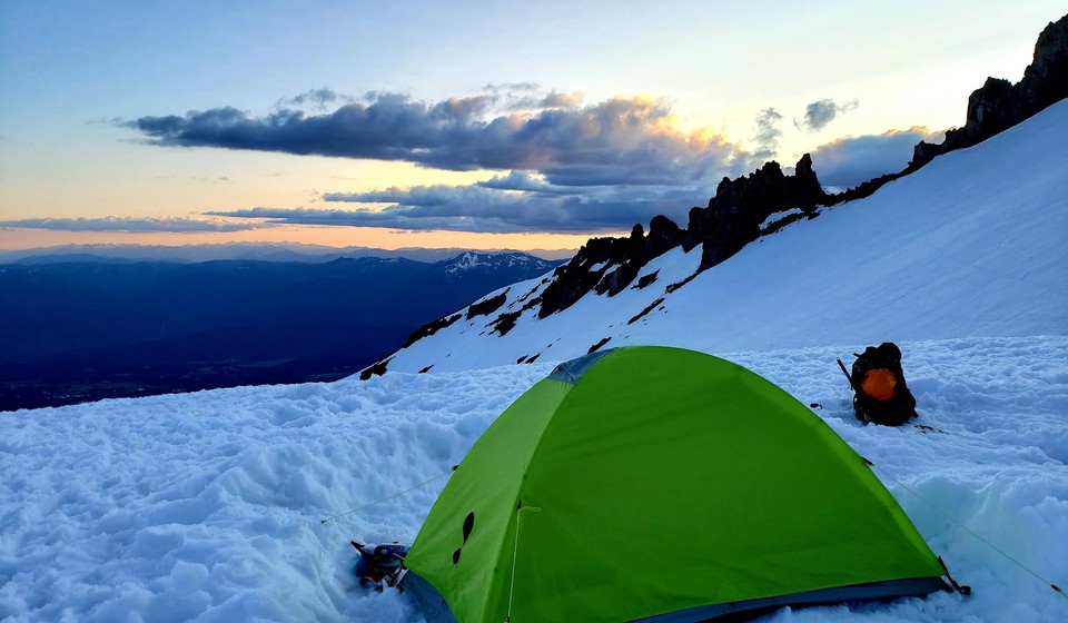 picture of a green tent from the Mt Shasta base camp