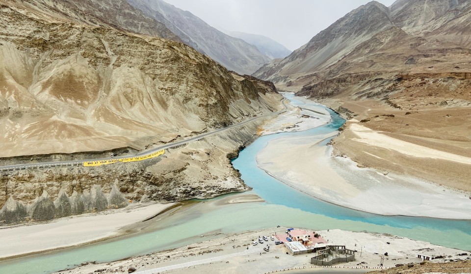 Zanskar river confluence